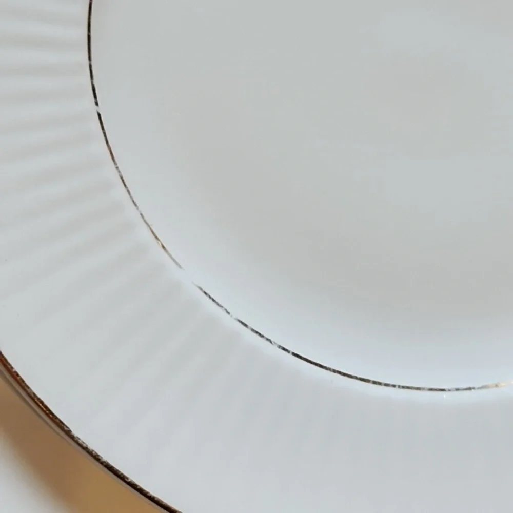 Elegant White With Gold Trim (Set Of 12) - Picture 8 of 10